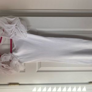 White Missguided puff sleeve dress